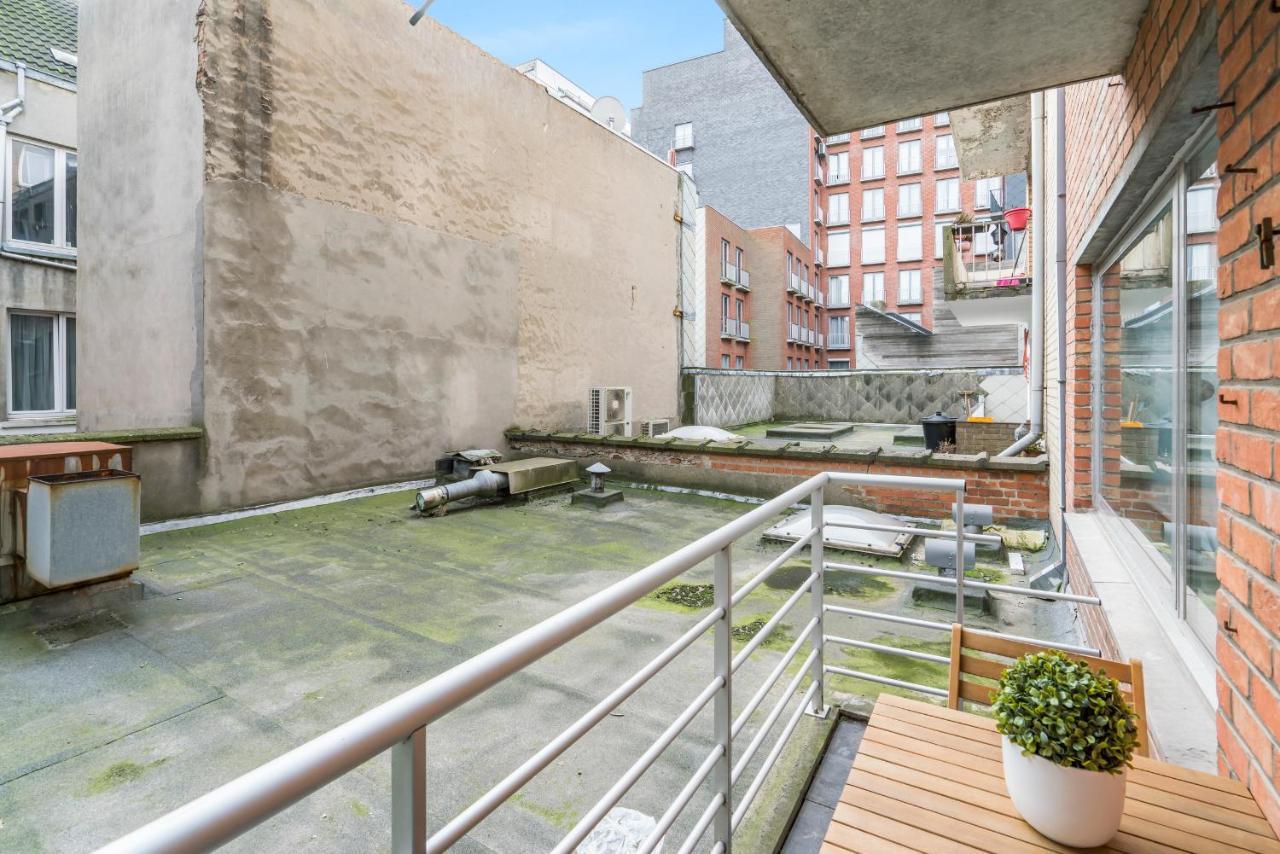 Ruim En Warm Appartement In De Winkelstraat Van Oostende Zewnętrze zdjęcie